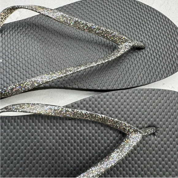 NWT Old Navy Flip Flops Sparkly Top Black Glitter Beach Thong Sandals for Women - Picture 2 of 4